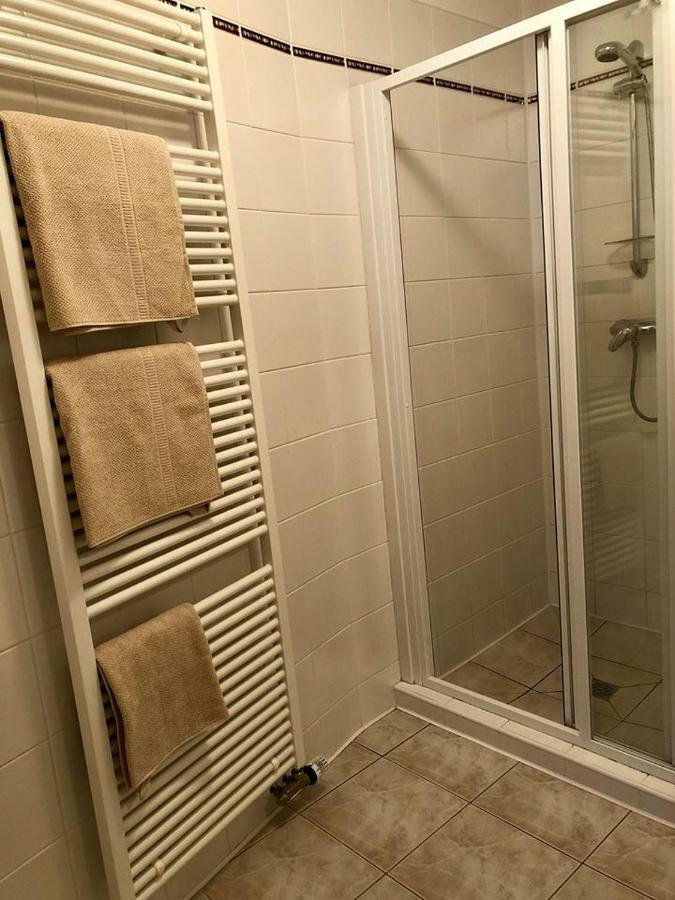 Apartamento Celý dům v historickém centru Loun Louny Exterior foto